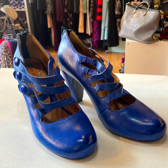 Miz Mooz Shoes - Miz Mooz Strappy leather heels